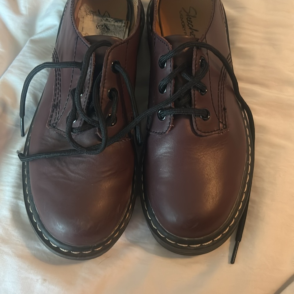 Skechers Women's Burgundy Flats - Picture 2 of 3